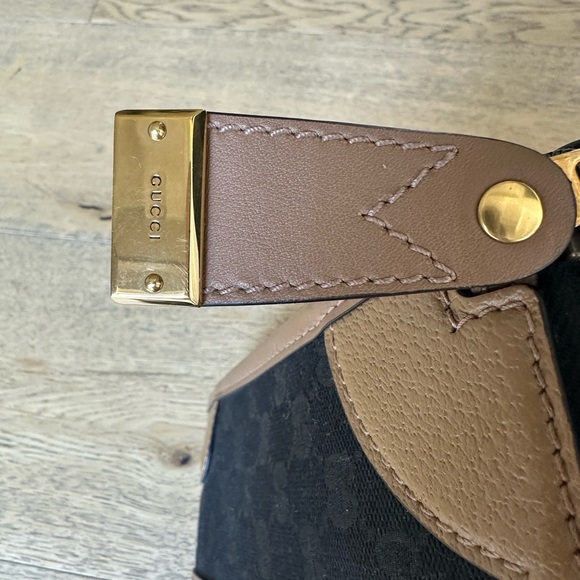 Gucci GG Logo Plaque Top Handle Bag.  Like new.  Authentic from Gucci - Picture 4 of 13